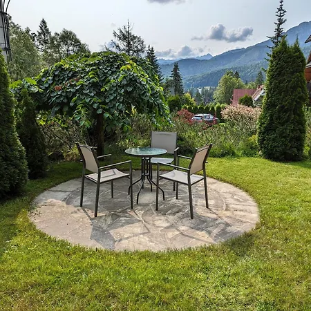 Apartament Convallis *